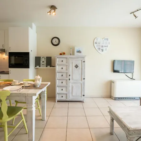 Garden-8 By Interhome